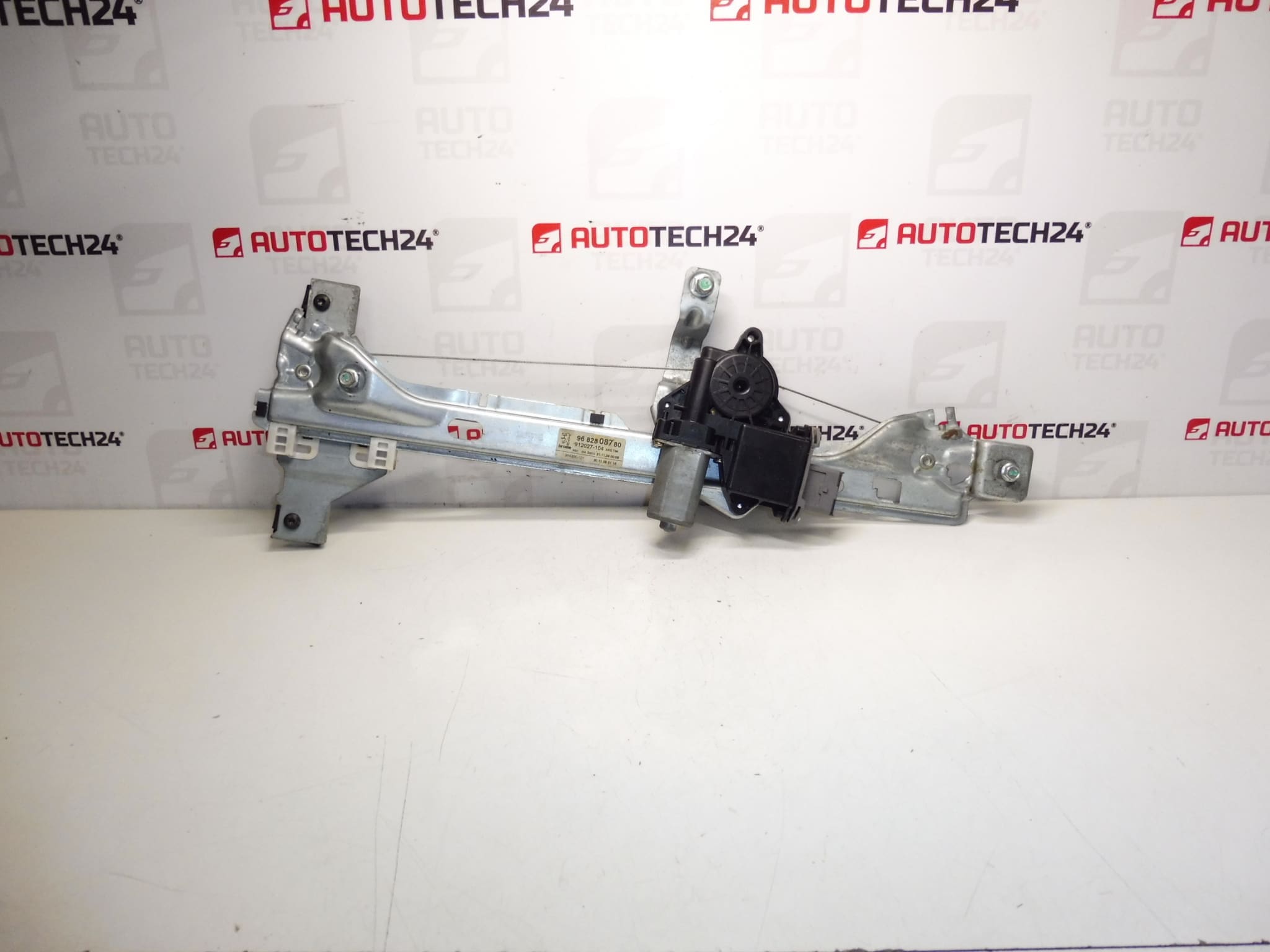 Raammechaniek links achter Peugeot 3008 5008 9682808780 9223F2